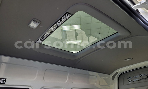 Buy Used Toyota Hiace White Car in Maseru in Maseru Buy Used Toyota Hiace White Car in Maseru in Maseru