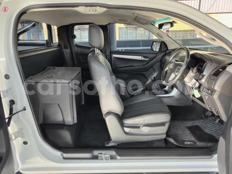 Big with watermark isuzu kb maseru maseru 29685