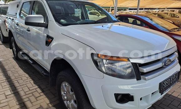 Sayi Na hannu Ford Ranger White Mota in Maseru a Maseru Sayi Na hannu Ford Ranger White Mota in Maseru a Maseru