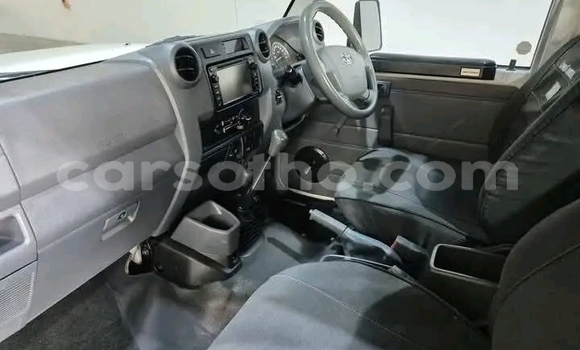 اشتري مستعمل Toyota Land Cruiser White سيارة في Maseru في Maseru اشتري مستعمل Toyota Land Cruiser White سيارة في Maseru في Maseru