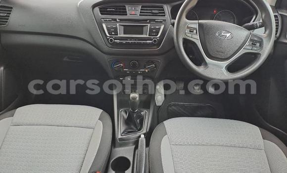 Sayi Na hannu Hyundai i20 White Mota in Maseru a Maseru Sayi Na hannu Hyundai i20 White Mota in Maseru a Maseru