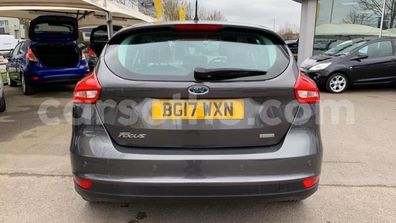 Big with watermark 2017 ford focus 1.0 ecoboost 125 titanium 5dr 4