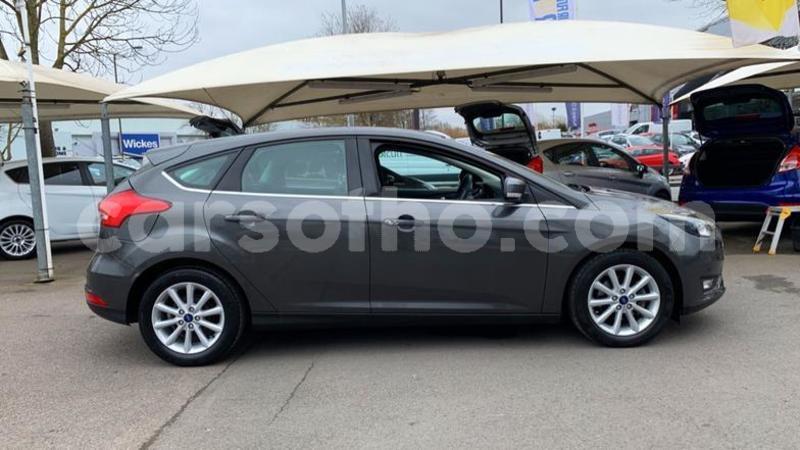 Big with watermark 2017 ford focus 1.0 ecoboost 125 titanium 5dr 3