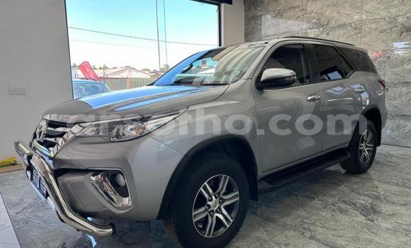 اشتري مستعمل Toyota Fortuner Silver سيارة في Maseru في Maseru اشتري مستعمل Toyota Fortuner Silver سيارة في Maseru في Maseru