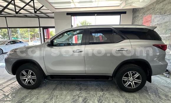 اشتري مستعمل Toyota Fortuner Silver سيارة في Maseru في Maseru اشتري مستعمل Toyota Fortuner Silver سيارة في Maseru في Maseru