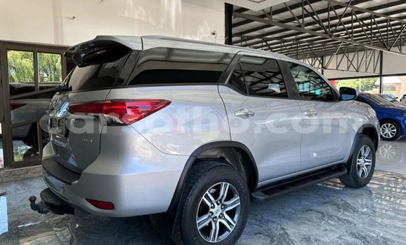 اشتري مستعمل Toyota Fortuner Silver سيارة في Maseru في Maseru اشتري مستعمل Toyota Fortuner Silver سيارة في Maseru في Maseru