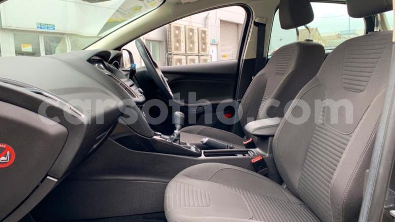 Big with watermark 2017 ford focus 1.0 ecoboost 125 titanium 5dr 1