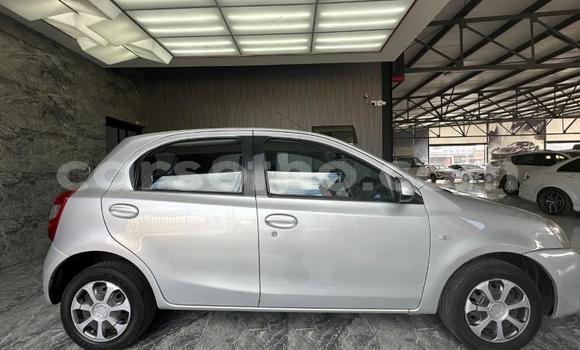 Sayi Na hannu Toyota Etios Silver Mota in Maseru a Maseru Sayi Na hannu Toyota Etios Silver Mota in Maseru a Maseru