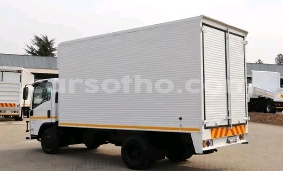 Acheter Occasion Utilitaire Isuzu FTR 850 Blanc à Maseru, Maseru Acheter Occasion Utilitaire Isuzu FTR 850 Blanc à Maseru, Maseru