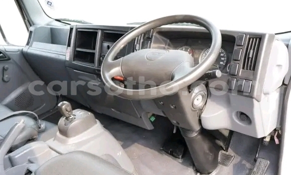 Acheter Occasion Utilitaire Isuzu FTR 850 Blanc à Maseru, Maseru Acheter Occasion Utilitaire Isuzu FTR 850 Blanc à Maseru, Maseru