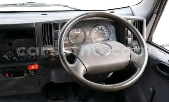 Acheter Occasion Utilitaire Isuzu FTR 850 Blanc à Maseru, Maseru Acheter Occasion Utilitaire Isuzu FTR 850 Blanc à Maseru, Maseru