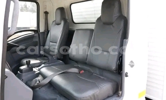 Acheter Occasion Utilitaire Isuzu FTR 850 Blanc à Maseru, Maseru Acheter Occasion Utilitaire Isuzu FTR 850 Blanc à Maseru, Maseru