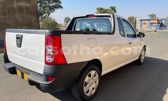 اشتري مستعمل Nissan NP 300 White سيارة في Maseru في Maseru اشتري مستعمل Nissan NP 300 White سيارة في Maseru في Maseru