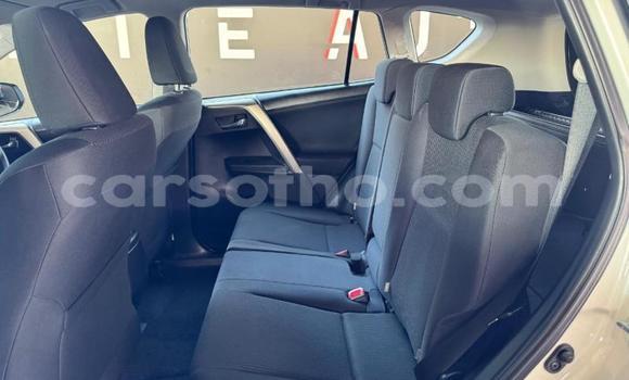 Acheter Occasion Voiture Toyota RAV4 Blanc à Maseru, Maseru Acheter Occasion Voiture Toyota RAV4 Blanc à Maseru, Maseru