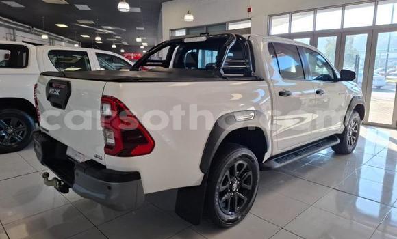 اشتري مستعمل Toyota Hilux White سيارة في Maseru في Maseru اشتري مستعمل Toyota Hilux White سيارة في Maseru في Maseru