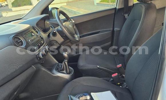 Sayi Na hannu Hyundai i10 White Mota in Maseru a Maseru Sayi Na hannu Hyundai i10 White Mota in Maseru a Maseru
