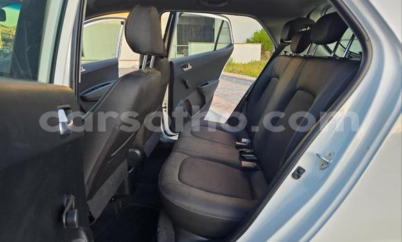 Sayi Na hannu Hyundai i10 White Mota in Maseru a Maseru Sayi Na hannu Hyundai i10 White Mota in Maseru a Maseru