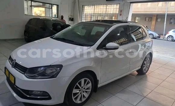 اشتري مستعمل Volkswagen Polo White سيارة في Maseru في Maseru