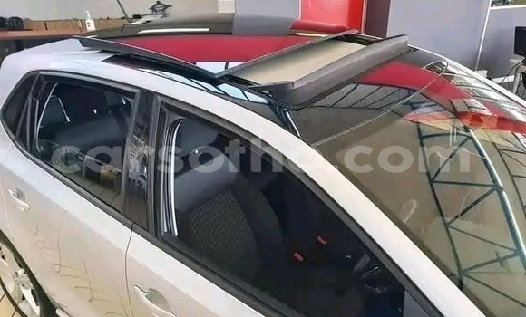 Sayi Na hannu Volkswagen Polo Silver Mota in Maseru a Maseru Sayi Na hannu Volkswagen Polo Silver Mota in Maseru a Maseru