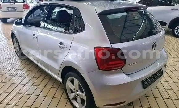 Sayi Na hannu Volkswagen Polo Silver Mota in Maseru a Maseru Sayi Na hannu Volkswagen Polo Silver Mota in Maseru a Maseru