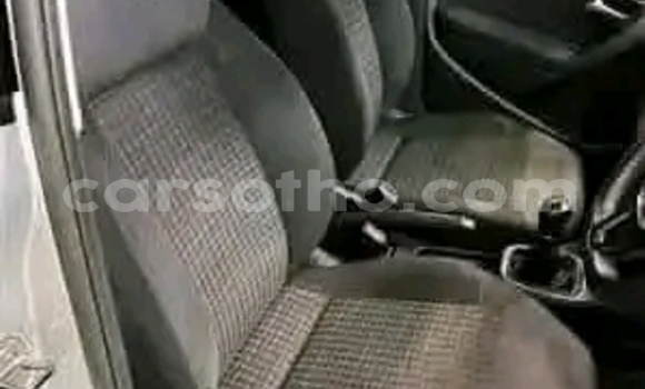 Sayi Na hannu Volkswagen Polo Silver Mota in Maseru a Maseru Sayi Na hannu Volkswagen Polo Silver Mota in Maseru a Maseru
