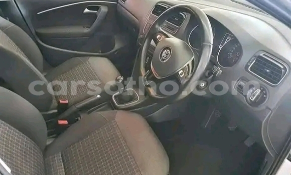 Sayi Na hannu Volkswagen Polo Silver Mota in Maseru a Maseru Sayi Na hannu Volkswagen Polo Silver Mota in Maseru a Maseru