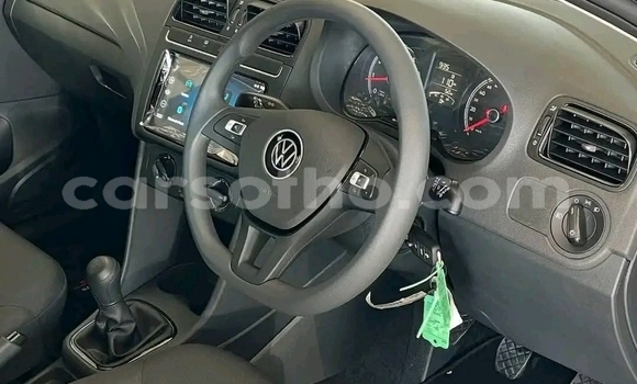 Sayi Na hannu Volkswagen Polo Silver Mota in Maseru a Maseru Sayi Na hannu Volkswagen Polo Silver Mota in Maseru a Maseru