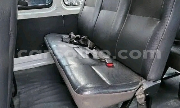 Buy Used Toyota Hiace White Car in Maseru in Maseru Buy Used Toyota Hiace White Car in Maseru in Maseru