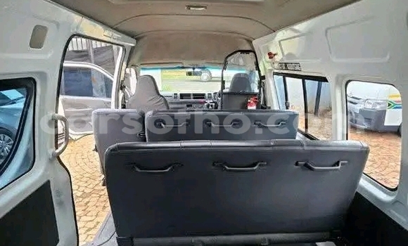 Buy Used Toyota Hiace White Car in Maseru in Maseru Buy Used Toyota Hiace White Car in Maseru in Maseru