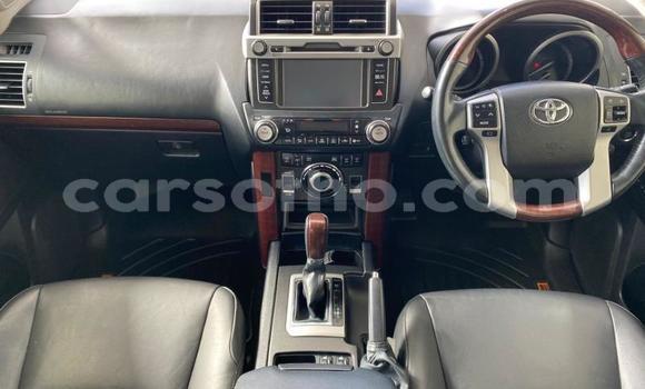 اشتري مستعمل Toyota Land Cruiser Prado White سيارة في Maseru في Maseru اشتري مستعمل Toyota Land Cruiser Prado White سيارة في Maseru في Maseru