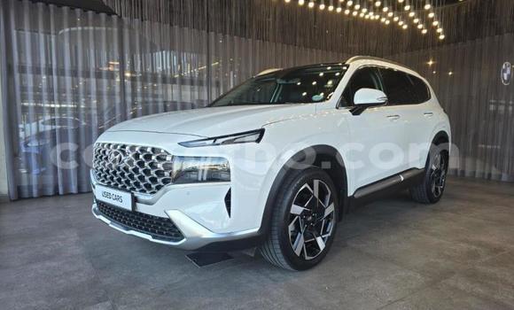 Sayi Na hannu Hyundai Santa Fe White Mota in Maseru a Maseru Sayi Na hannu Hyundai Santa Fe White Mota in Maseru a Maseru