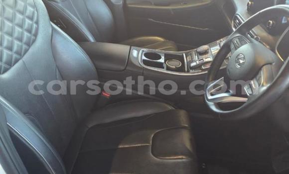 Sayi Na hannu Hyundai Santa Fe White Mota in Maseru a Maseru Sayi Na hannu Hyundai Santa Fe White Mota in Maseru a Maseru