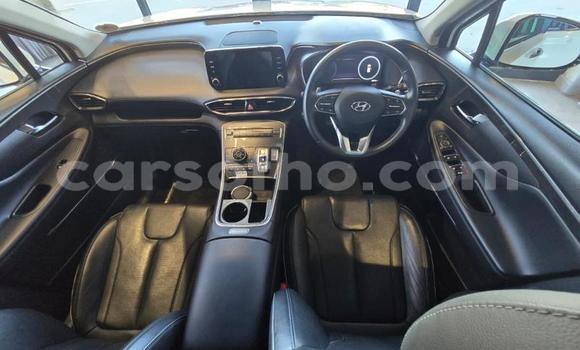 Sayi Na hannu Hyundai Santa Fe White Mota in Maseru a Maseru Sayi Na hannu Hyundai Santa Fe White Mota in Maseru a Maseru