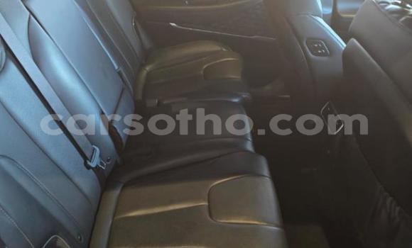 Sayi Na hannu Hyundai Santa Fe White Mota in Maseru a Maseru Sayi Na hannu Hyundai Santa Fe White Mota in Maseru a Maseru