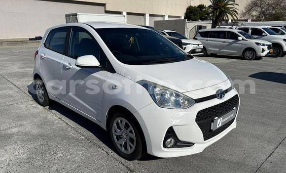 Sayi Na hannu Hyundai i10 White Mota in Maseru a Maseru Sayi Na hannu Hyundai i10 White Mota in Maseru a Maseru
