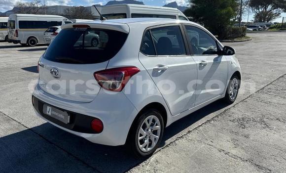 Sayi Na hannu Hyundai i10 White Mota in Maseru a Maseru Sayi Na hannu Hyundai i10 White Mota in Maseru a Maseru