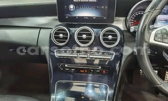 Acheter Occasion Voiture Mercedes-Benz C–Class Blanc à Maseru, Maseru Acheter Occasion Voiture Mercedes-Benz C–Class Blanc à Maseru, Maseru