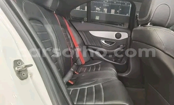 Acheter Occasion Voiture Mercedes-Benz C–Class Blanc à Maseru, Maseru Acheter Occasion Voiture Mercedes-Benz C–Class Blanc à Maseru, Maseru