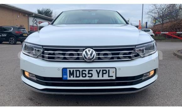 Buy Used Volkswagen Passat White Car in Thaba–Tseka in Mafeteng Buy Used Volkswagen Passat White Car in Thaba–Tseka in Mafeteng