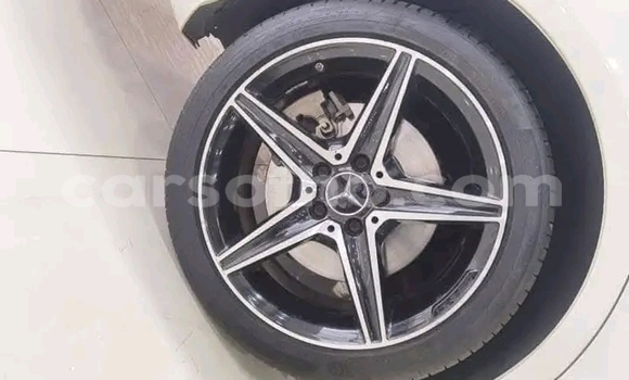 Acheter Occasion Voiture Mercedes-Benz C–Class Blanc à Maseru, Maseru Acheter Occasion Voiture Mercedes-Benz C–Class Blanc à Maseru, Maseru