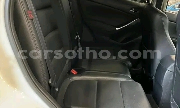 Sayi Na hannu Mazda CX-5 White Mota in Maseru a Maseru Sayi Na hannu Mazda CX-5 White Mota in Maseru a Maseru