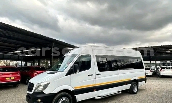 اشتري مستعمل Mercedes-Benz 600 White سيارة في Maseru في Maseru اشتري مستعمل Mercedes-Benz 600 White سيارة في Maseru في Maseru