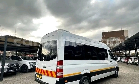 اشتري مستعمل Mercedes-Benz 600 White سيارة في Maseru في Maseru اشتري مستعمل Mercedes-Benz 600 White سيارة في Maseru في Maseru