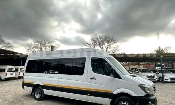 اشتري مستعمل Mercedes-Benz 600 White سيارة في Maseru في Maseru اشتري مستعمل Mercedes-Benz 600 White سيارة في Maseru في Maseru