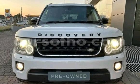 Buy Used Land Rover Discovery White Car in Maseru in Maseru