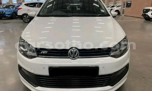 Acheter Occasion Voiture Volkswagen Polo Blanc à Maseru, Maseru Acheter Occasion Voiture Volkswagen Polo Blanc à Maseru, Maseru