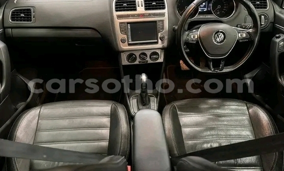اشتري مستعمل Volkswagen Polo White سيارة في Maseru في Maseru اشتري مستعمل Volkswagen Polo White سيارة في Maseru في Maseru