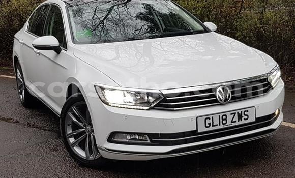 Sayi Na hannu Volkswagen Passat White Mota in Quthing a Butha-Buthe Sayi Na hannu Volkswagen Passat White Mota in Quthing a Butha-Buthe