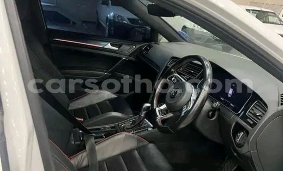 Buy Used Volkswagen Golf White Car in Maseru in Maseru Buy Used Volkswagen Golf White Car in Maseru in Maseru