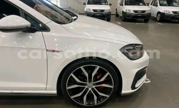 Buy Used Volkswagen Golf White Car in Maseru in Maseru Buy Used Volkswagen Golf White Car in Maseru in Maseru